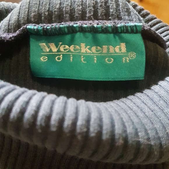 π Vintage Weekend Edition Navy Turtleneck π’ - Picture 5 of 6